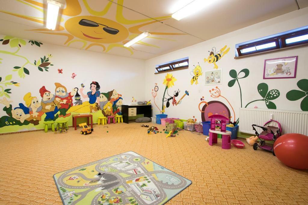 Apartman Linda - Velka Lomnica Extérieur photo